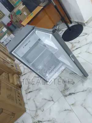 Hisense Refrigerator 90l,Manual Defrost System,Adjustable 