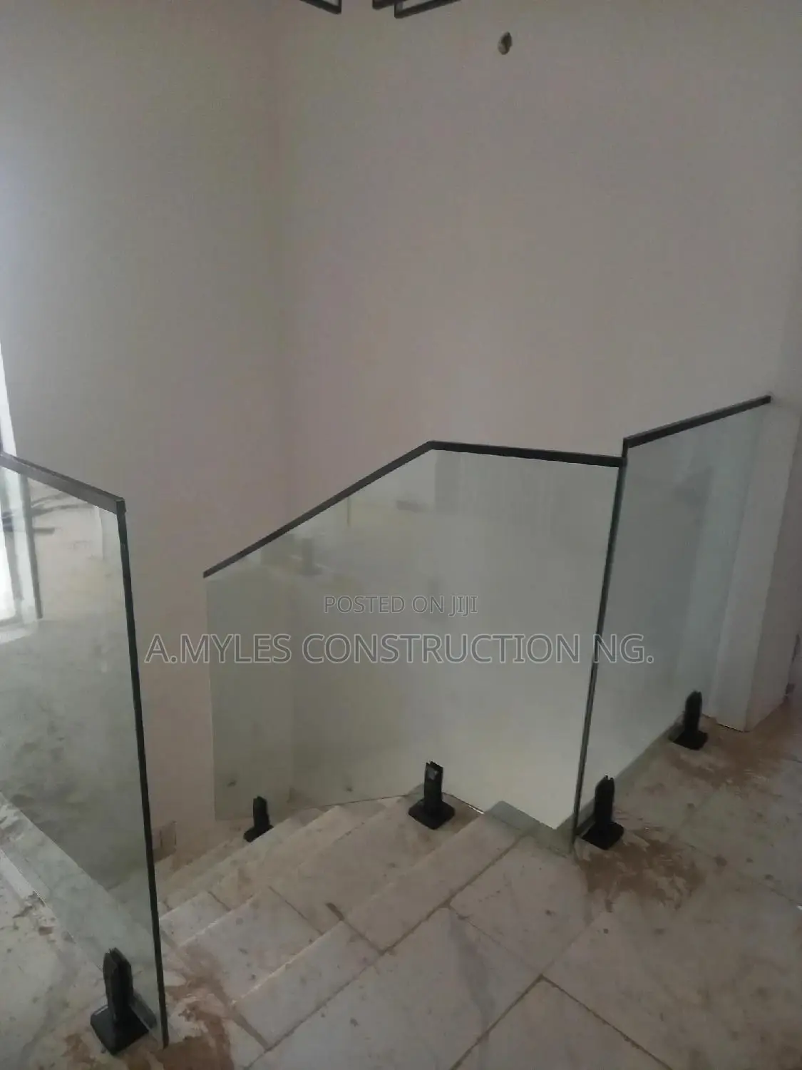 Black Stircase Glass Handrail