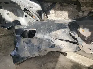 C300 2015 Back Chassis Available