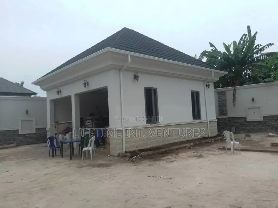 Supplier Of Plastic/ PVC Gutters Accessories