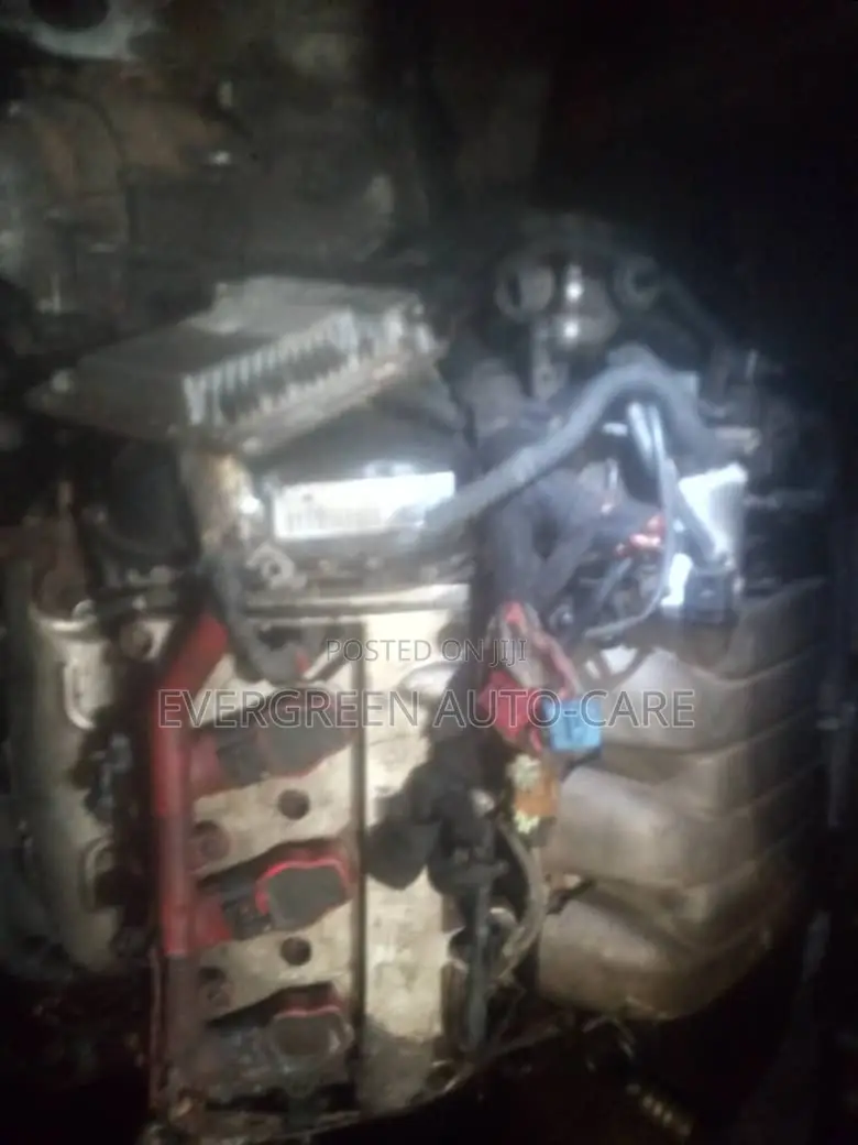 Q5 Engine V6 2.8L
