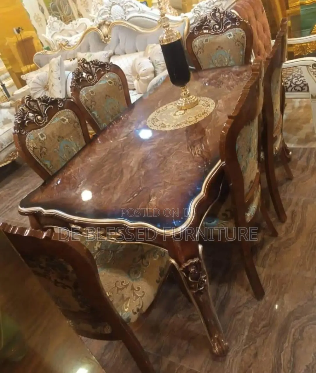 Royal Dinning Set