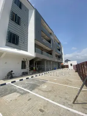 2bdrm Apartment in Ilasan, Ikate-Elegushi for sale