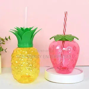 Party Pineapple Cup With Straw (Souvenir)