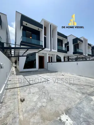 4bdrm Duplex in Lekki for sale