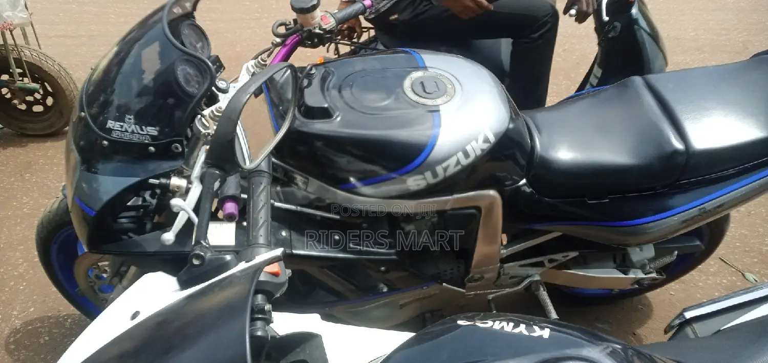 Suzuki GSX 2020 Blue