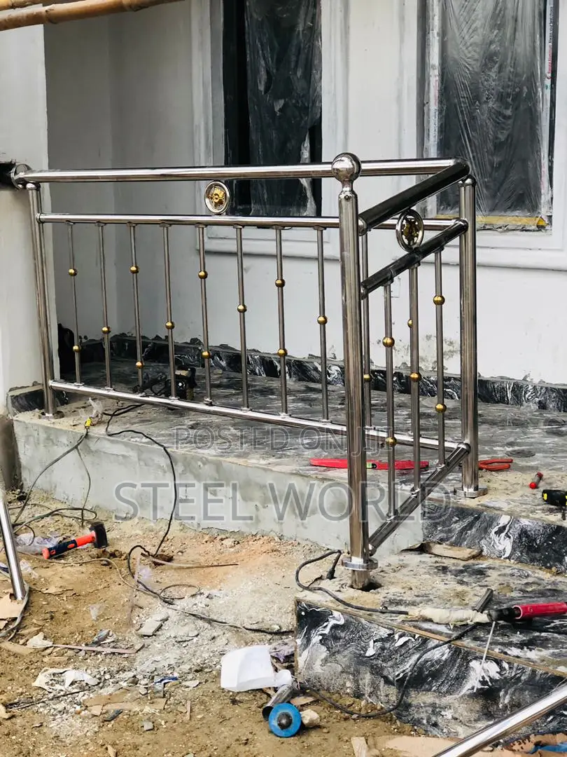 Intact Balustrade Design