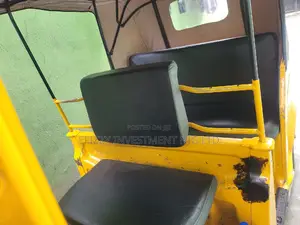Photo - TVS Apache 180 RTR 2022 Yellow