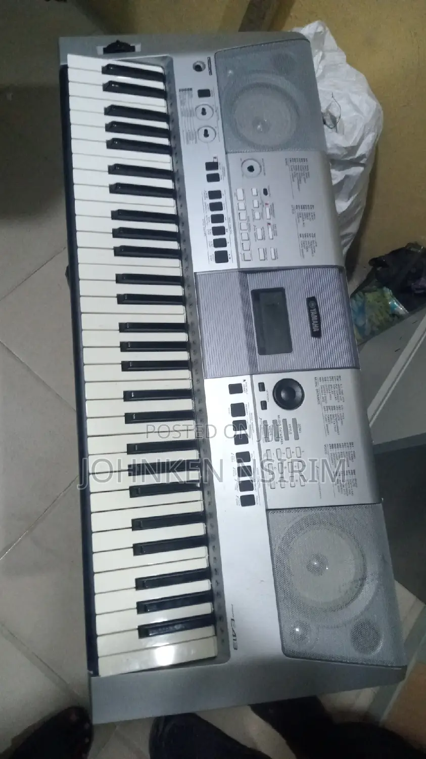 Original Yamaha 413 Keyboard