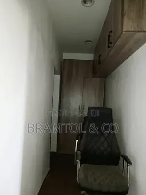 3bdrm Block of Flats in Utako for rent