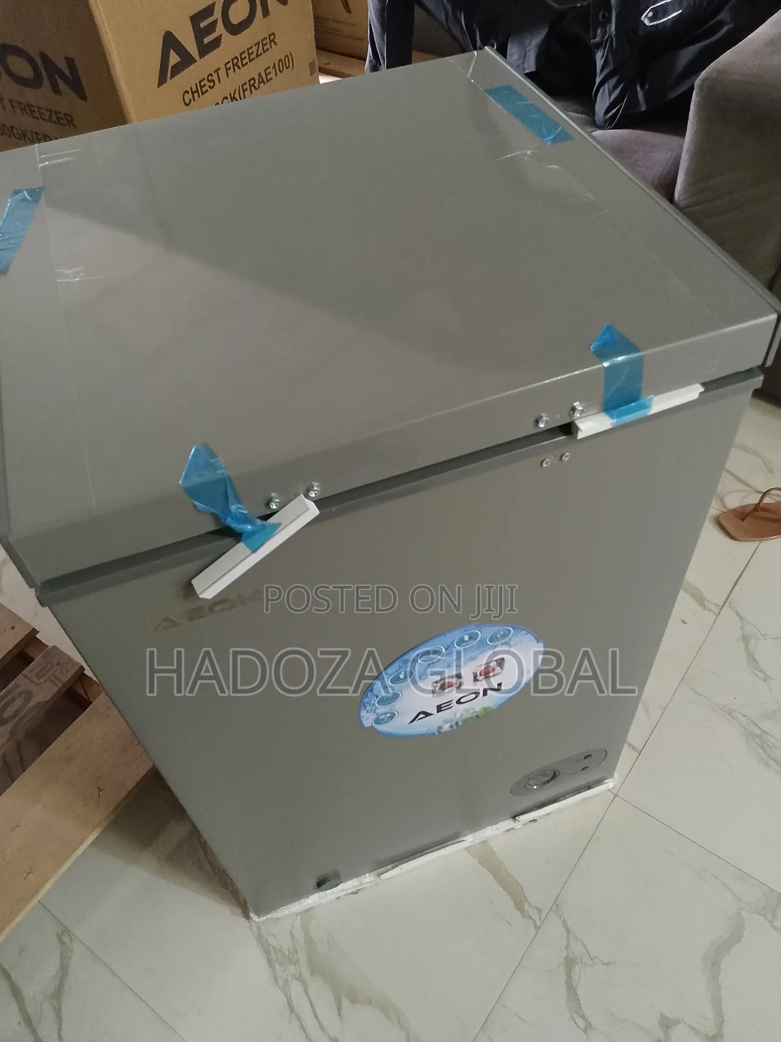 Fast Freezing Aeon 100 Litres Chest Freezer
