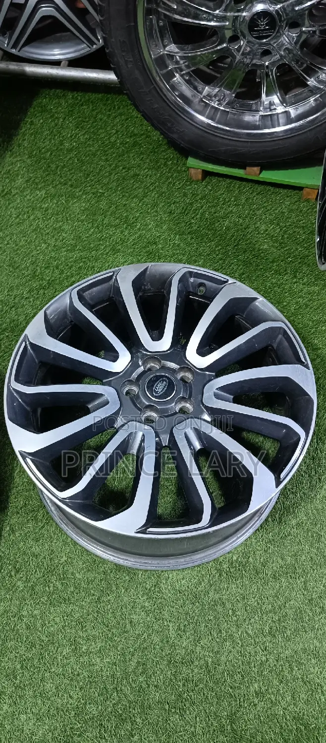 22 Inch Wheel for Range Rover, at Hi-Tech Autostyle LTD