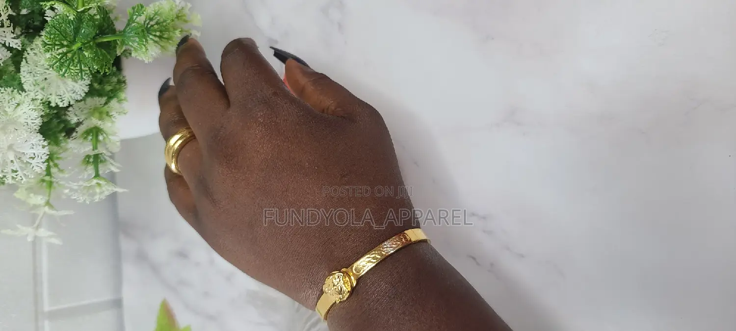 Beautiful Female Bangle
