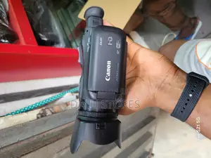 Canon XA25 Professional HD Camcorder