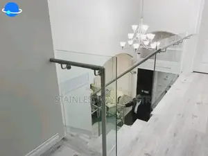 Topnotch Glass Railing