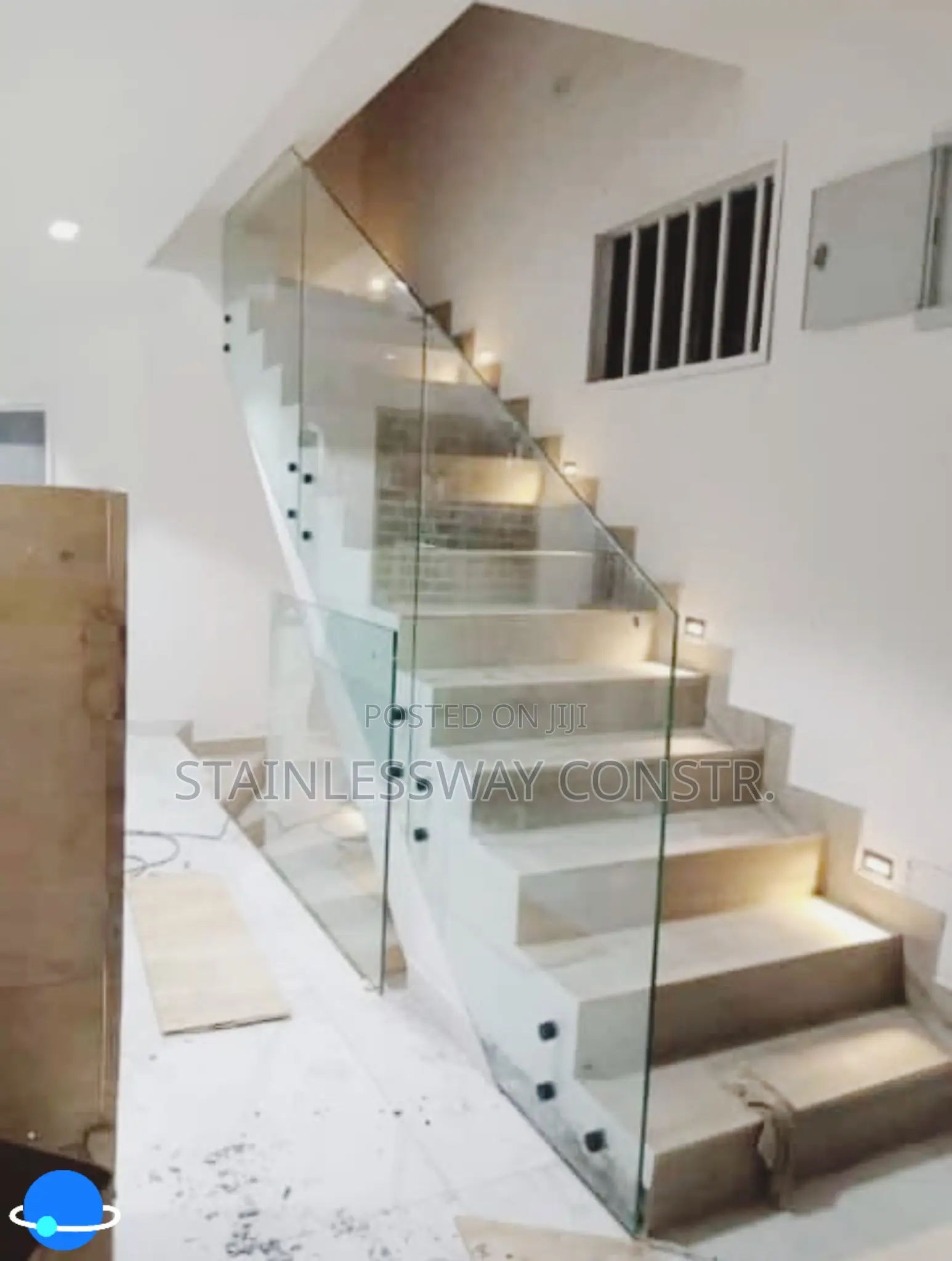 Side-Fitting Glass Railing