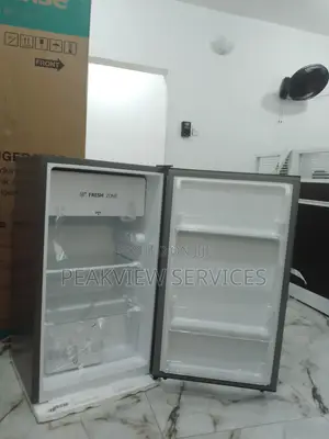 Advance and Durable Hisense 09litres Table Top Refrigerator