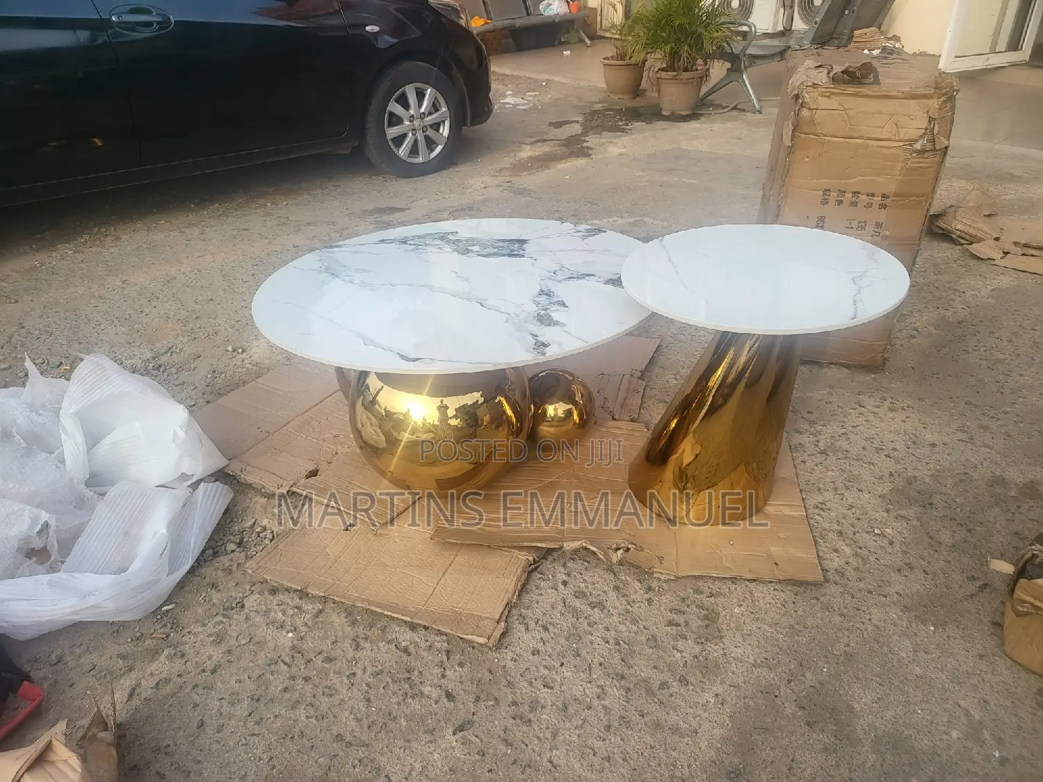 Classy Marble Center Table and Stools