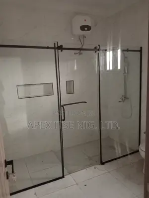 Black Assesr With Centre Door Cubicle