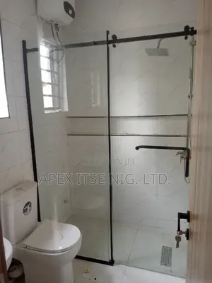 Luxury Kids Bathroom Cubicle