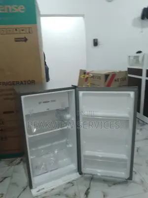 Dependable and Reliable Hisense 90lit Table Top Refrigerator