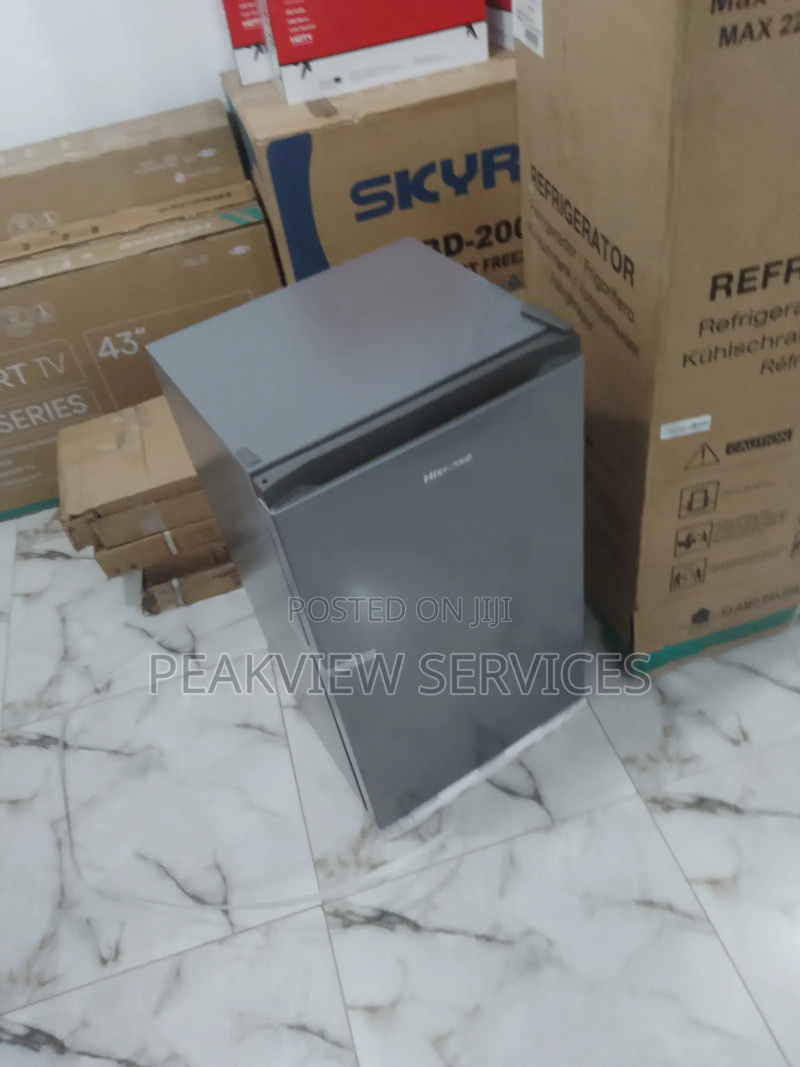 Dependable and Reliable Hisense 90lit Table Top Refrigerator
