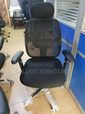 Qaulity Luxury Fabric Executive Office Chair