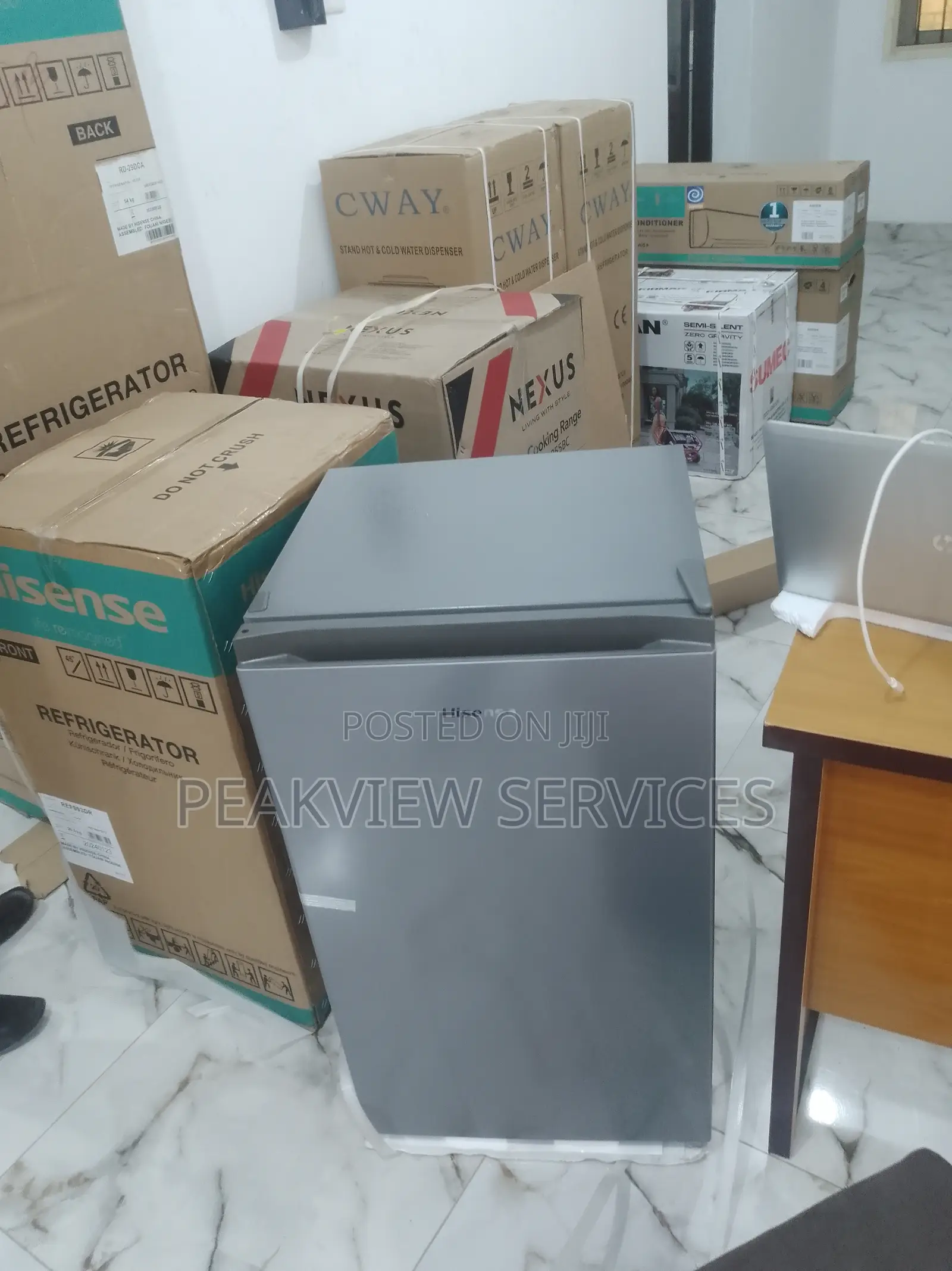 Noiceless and Unique Hisense 90L Table Top Refrigerator
