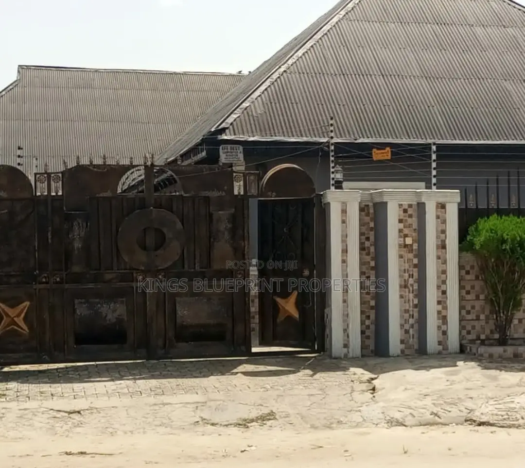 1bdrm Bungalow in Ughelli, Warri for sale