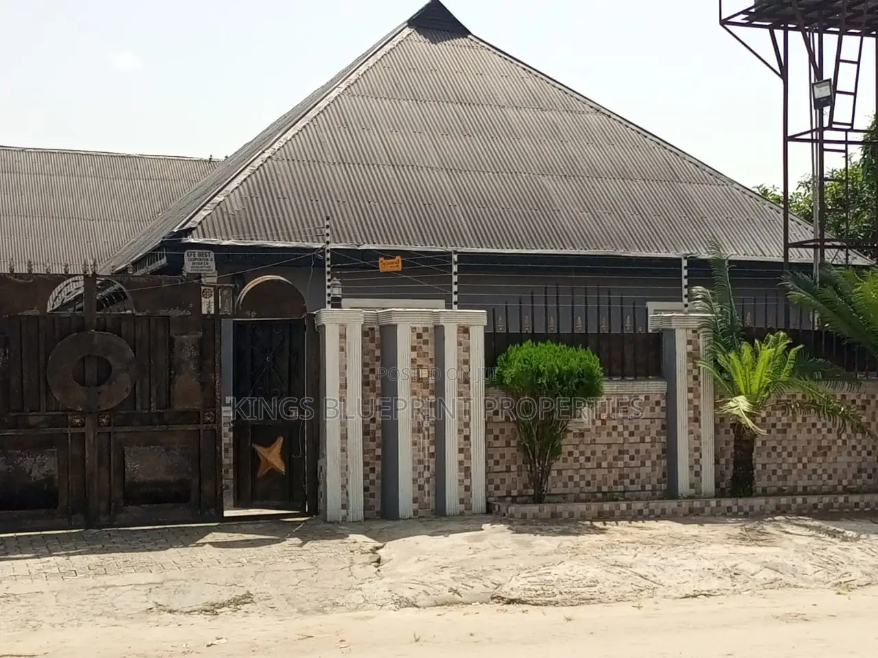 1bdrm Bungalow in Ughelli, Warri for sale