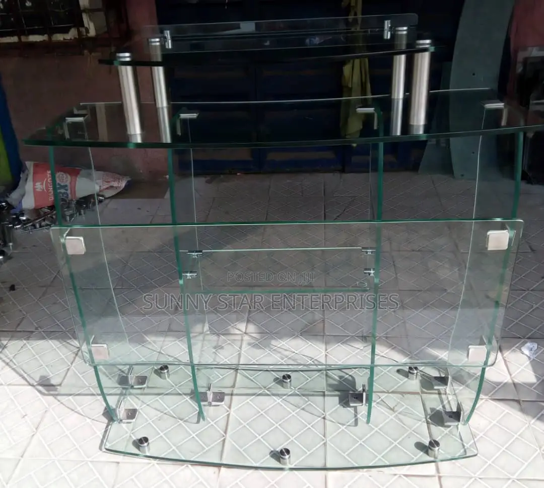 High Quality Executive Thick Glass Pulpit