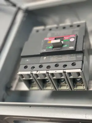 Breaker Box 250amps