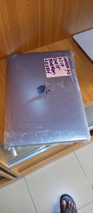 Laptop Apple MacBook Pro 2017 8GB Intel Core I5 SSD 256GB