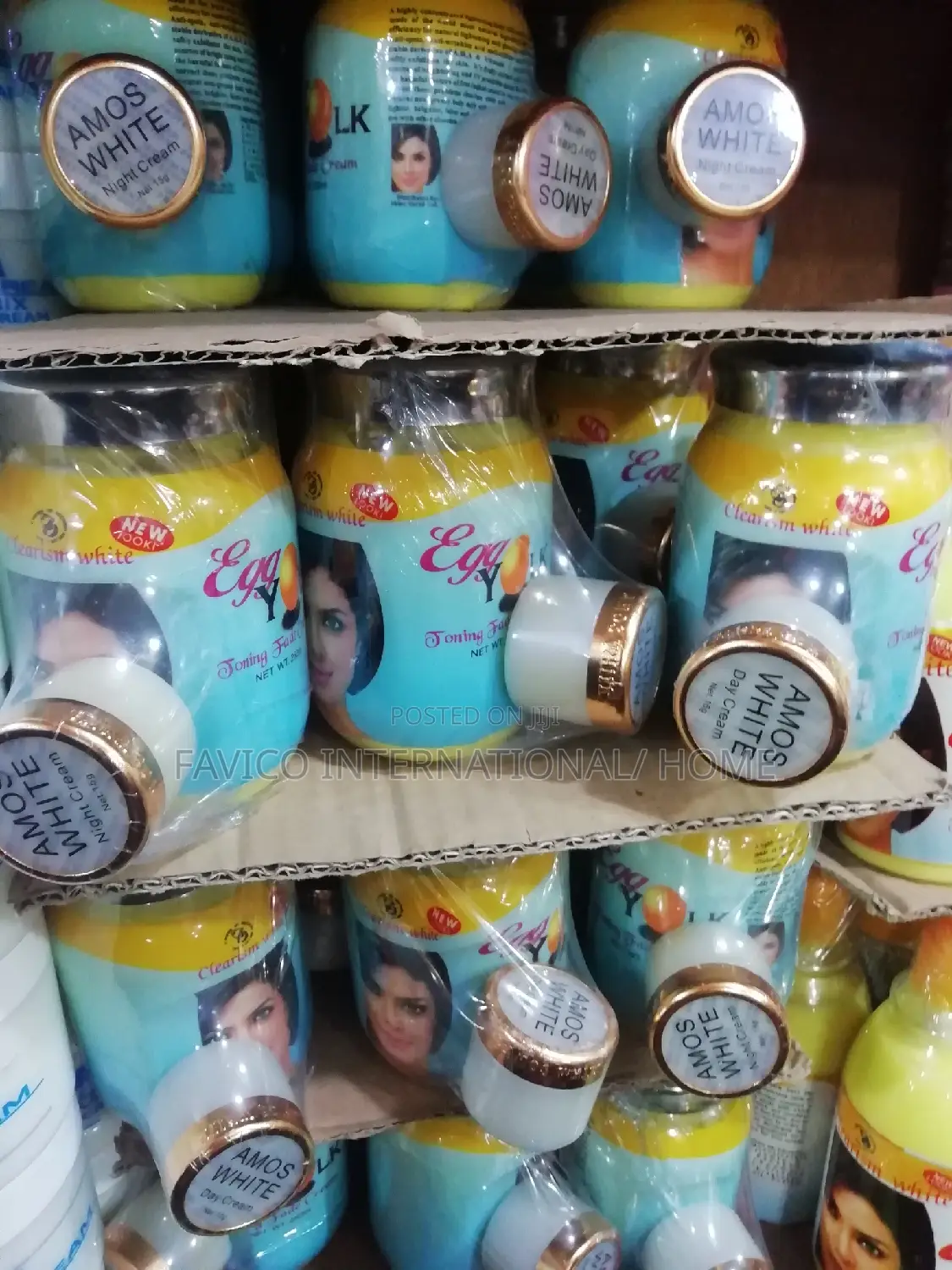 Amos White Cream