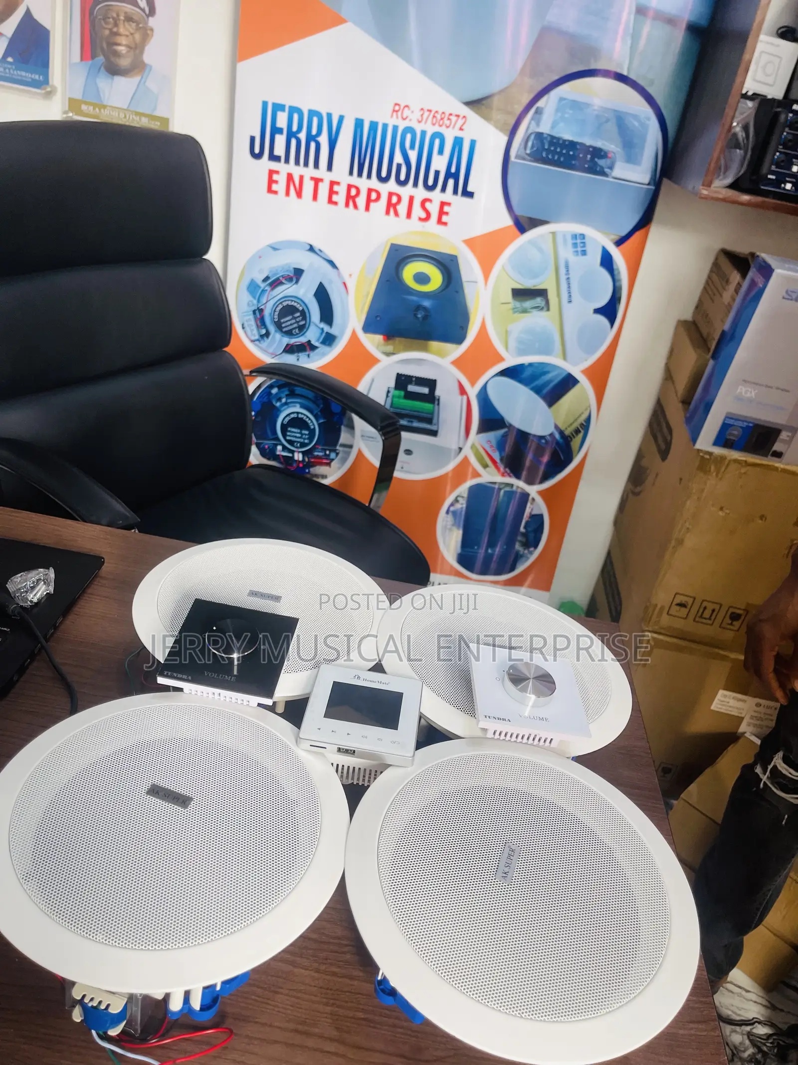 Complete Setup Ceiling Speakers With in Wall Amplifier