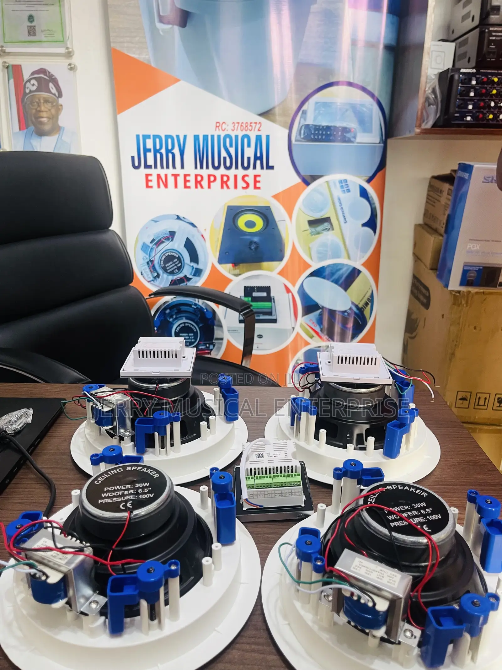 Complete Setup Ceiling Speakers With in Wall Amplifier