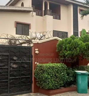 6bdrm Duplex in Festac for sale