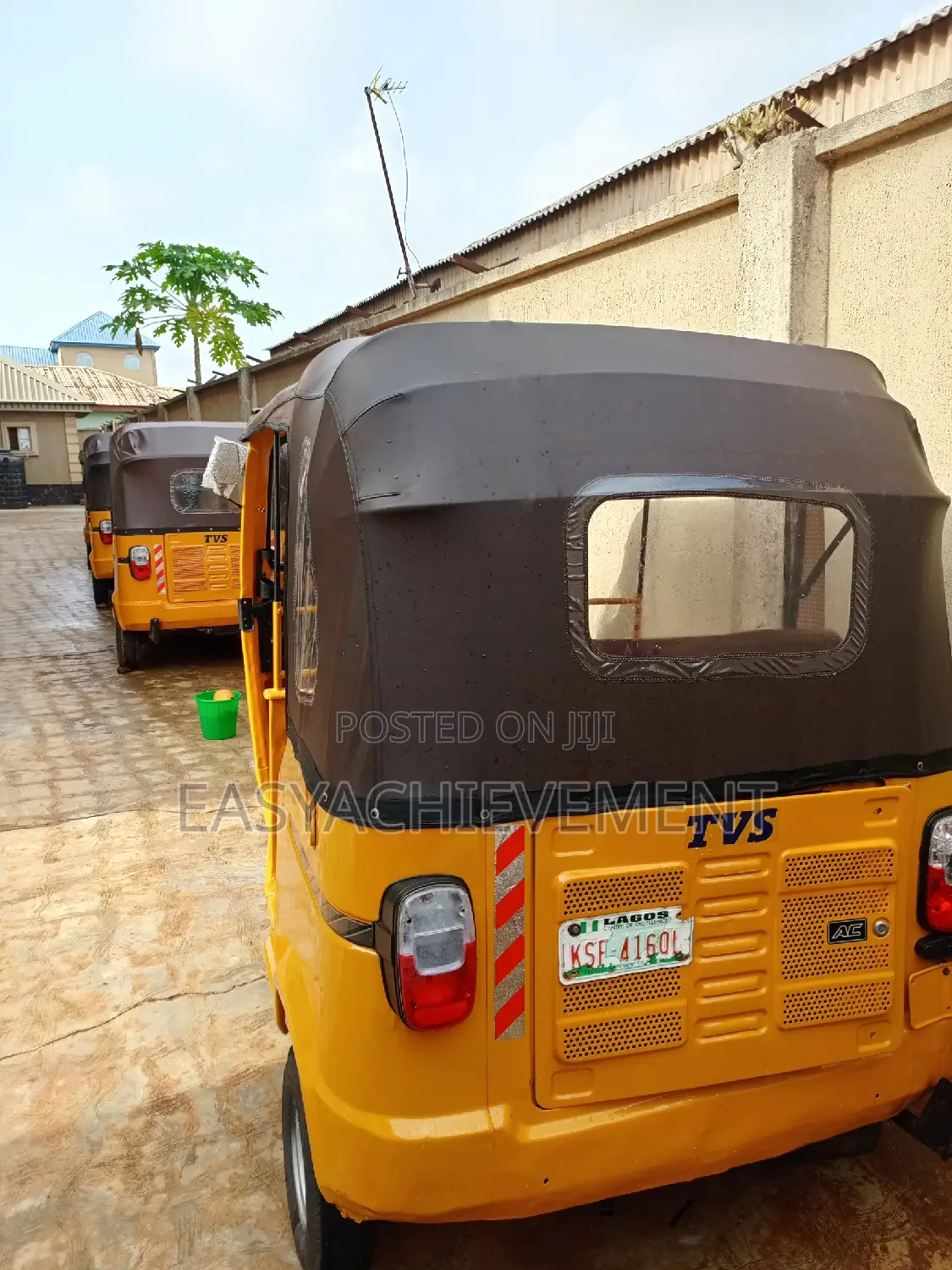 TVS King Cargo 2023 Yellow
