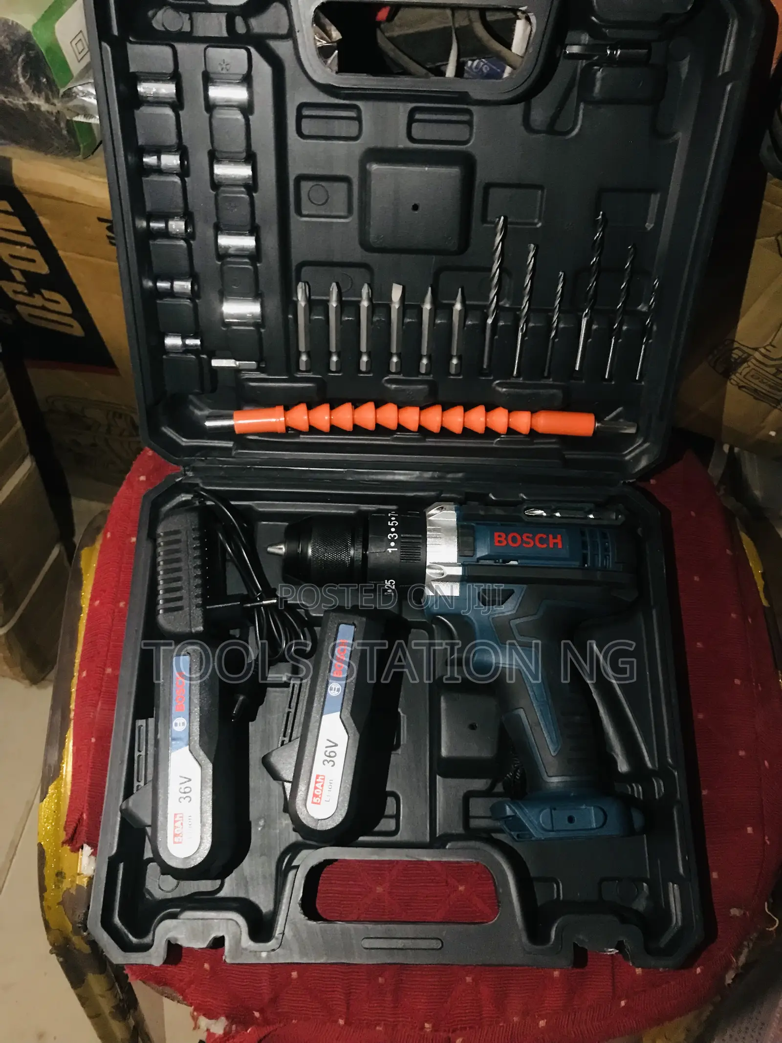 Screwing/Drilling Machine