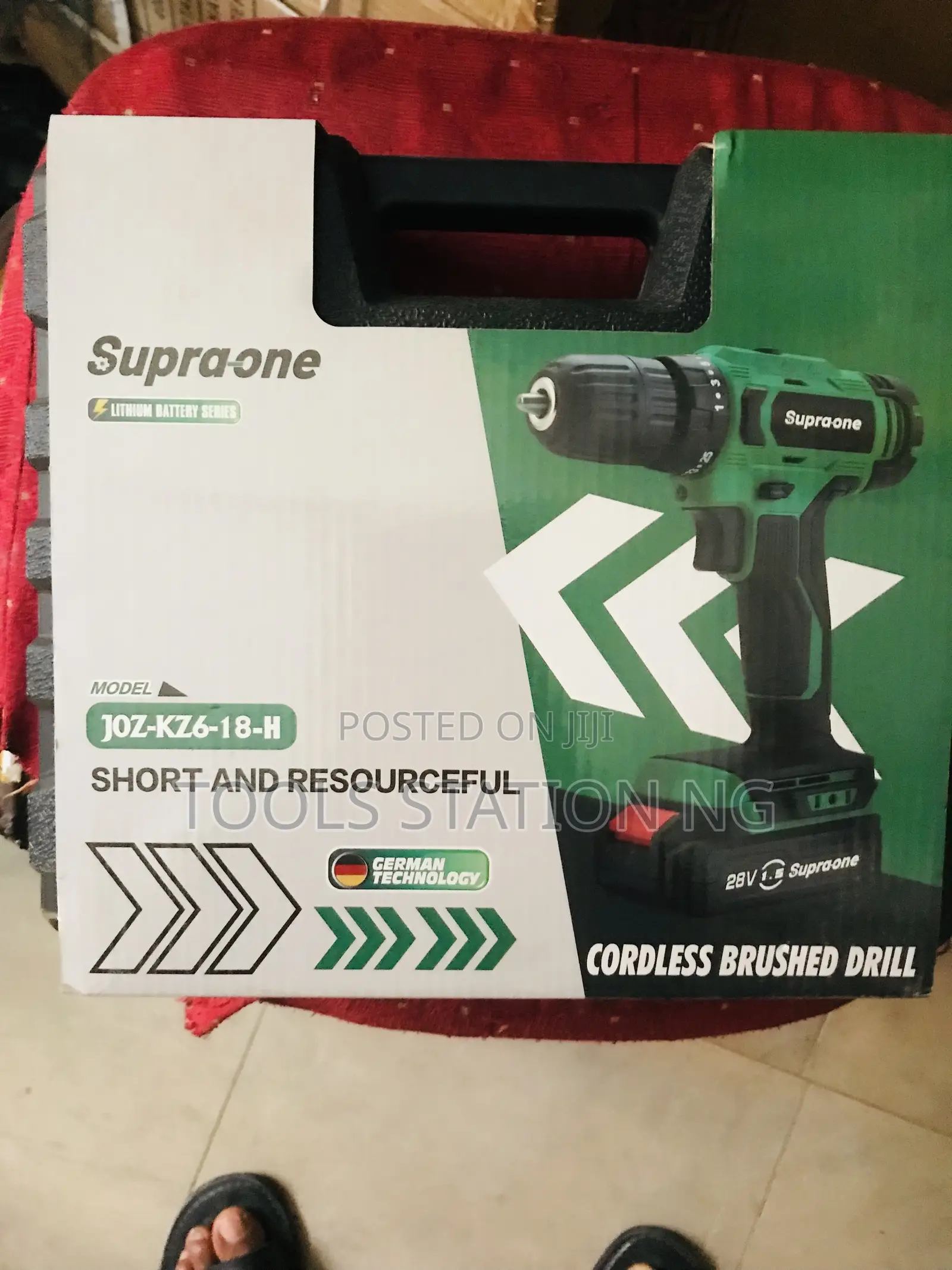 Screwing Machine