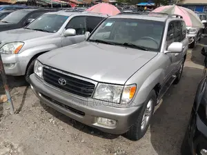 Toyota Land Cruiser 100 4.7 V8 Executive 2005 Gold