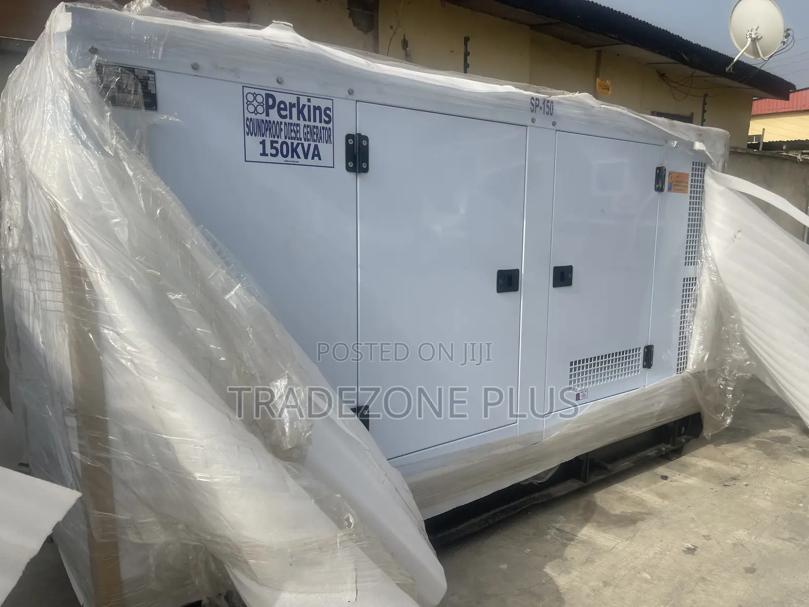 Powerful Perkins 150kva Soundproof Generator