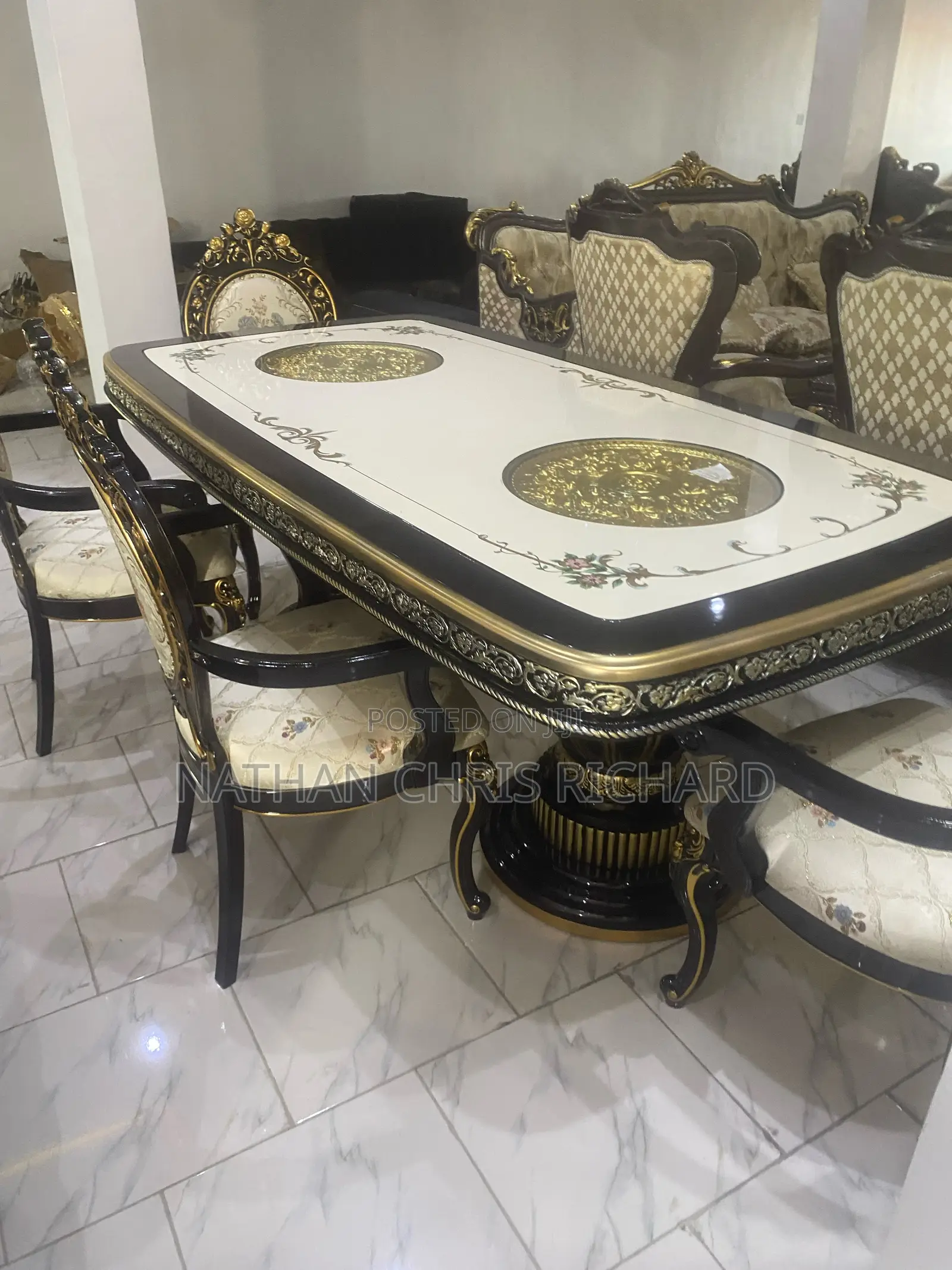 Royal Quality Dinning Table