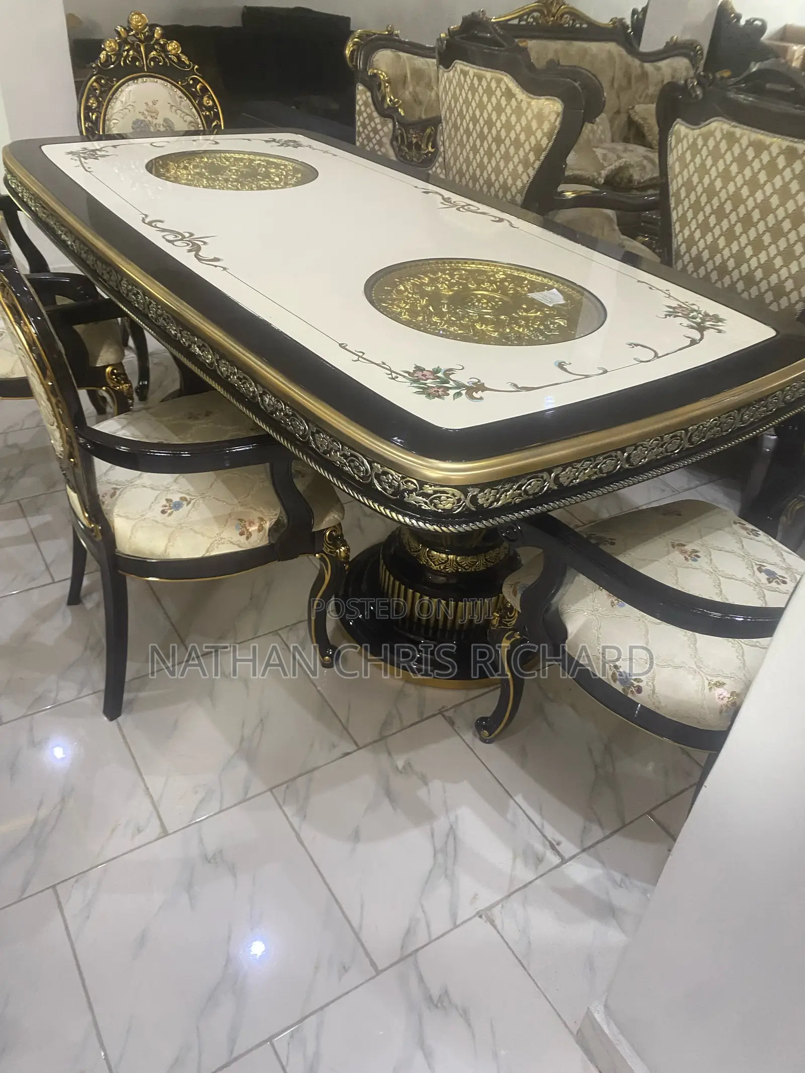Royal Quality Dinning Table