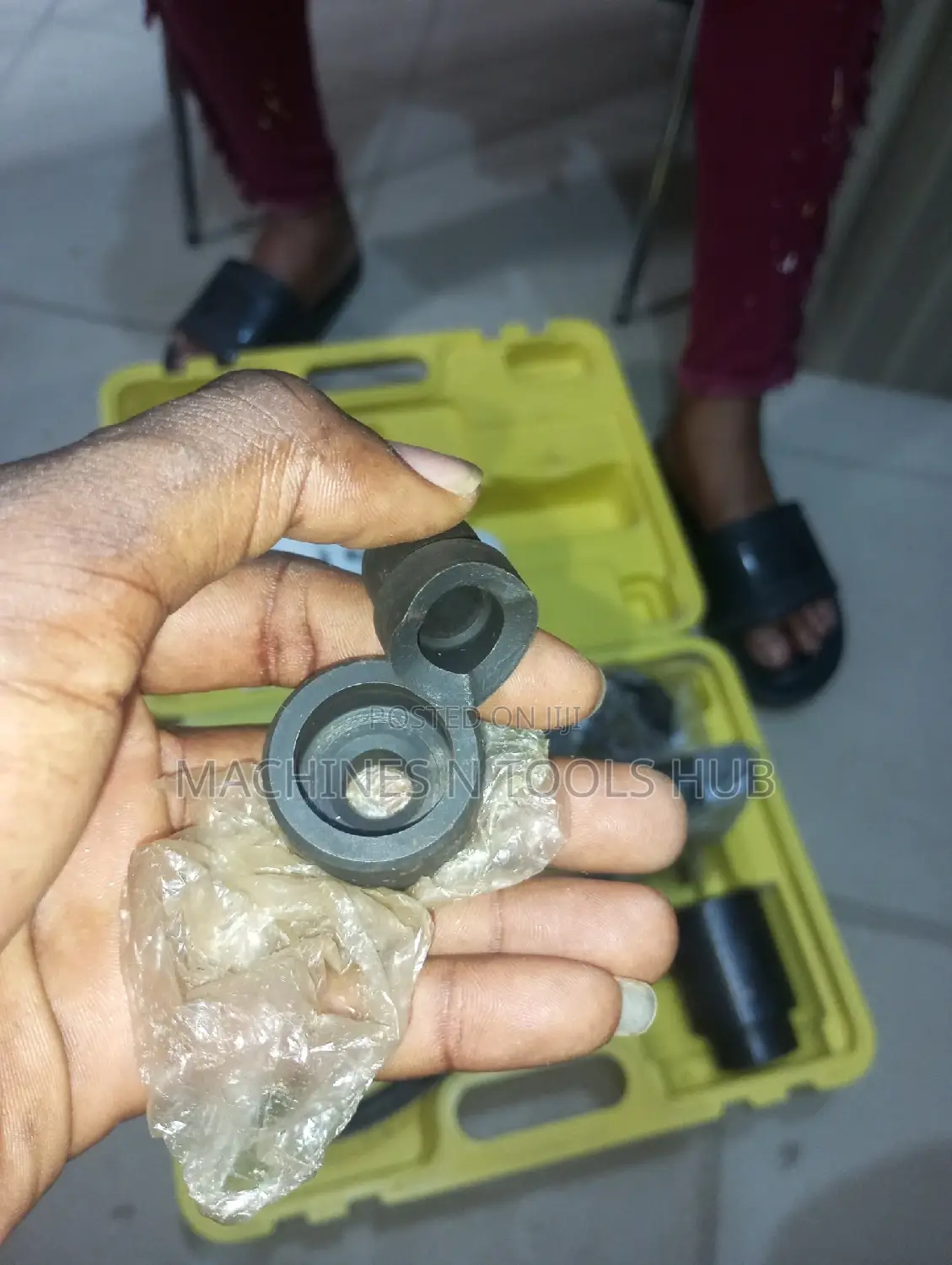 Hydraulic Hole Punch