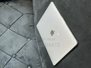 Laptop Apple MacBook Pro 2017 8GB Intel Core I5 SSD 256GB