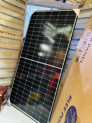 660watt Bule Power Network Solar Panels With 30 Year Warraty