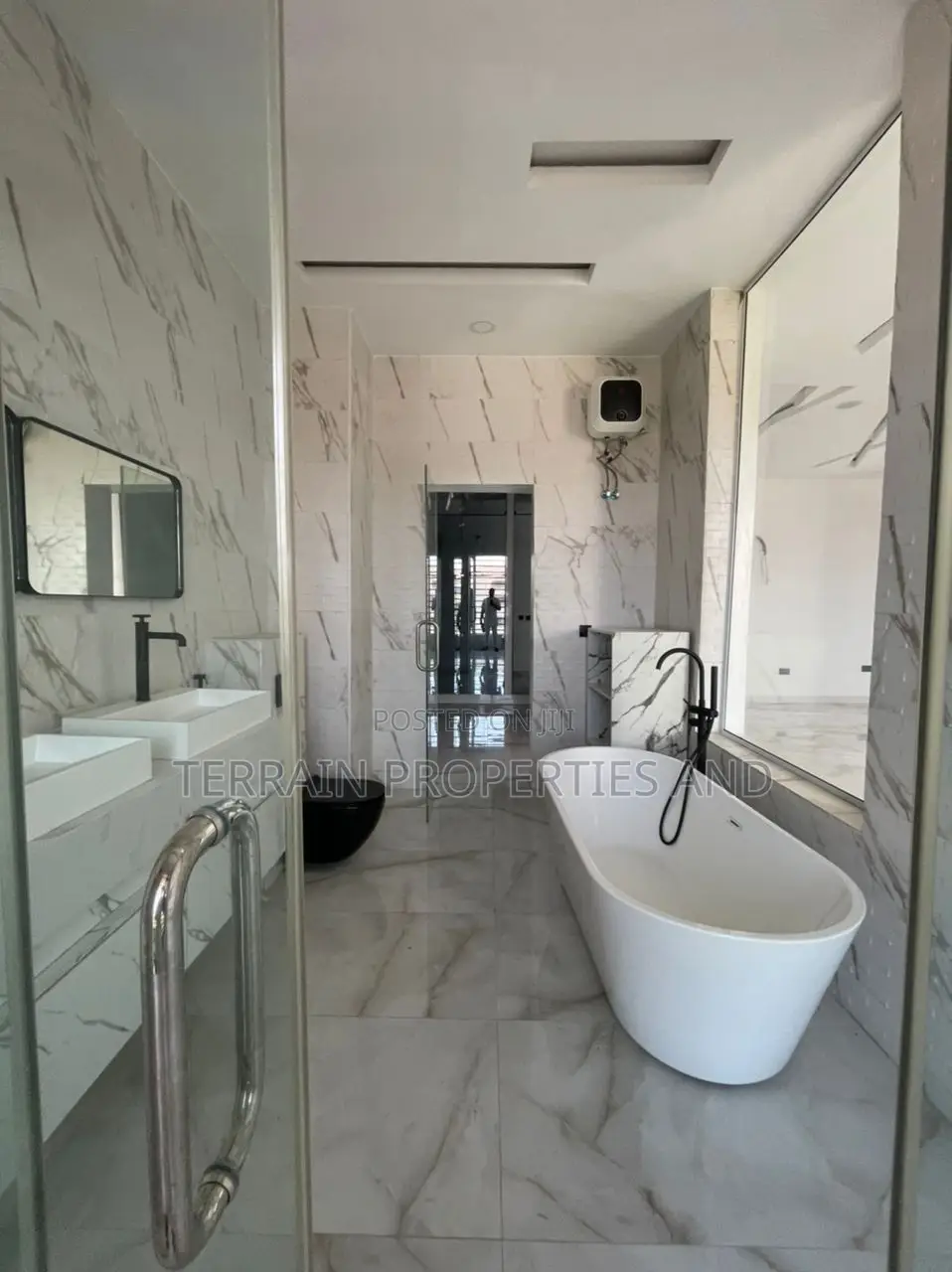 Furnished 5bdrm Duplex in Osapa london for sale