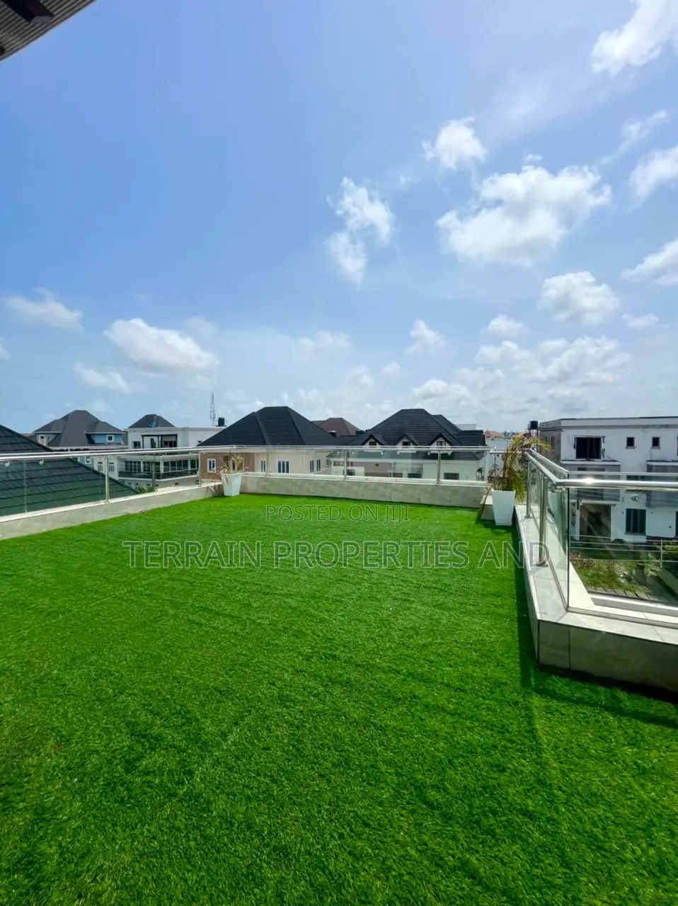 Furnished 5bdrm Duplex in Osapa london for sale