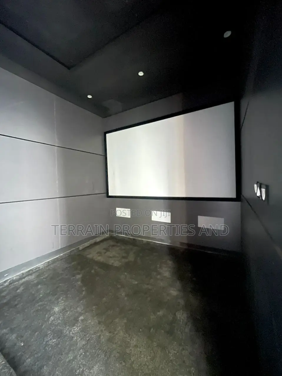 Furnished 5bdrm Duplex in Osapa london for sale